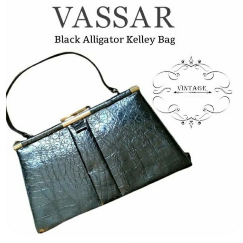 VINTAGE VASSAR BLACK ALLIGATOR HANDBAG